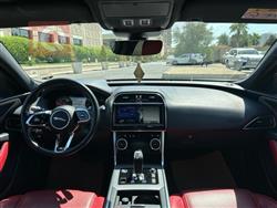 جاكوار XE
